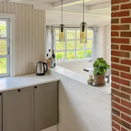 3 Bedroom Cozy In